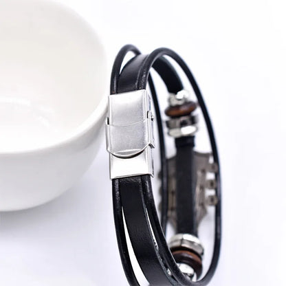 Rodrigo - Pulsera de cuero con diseño de guitarra